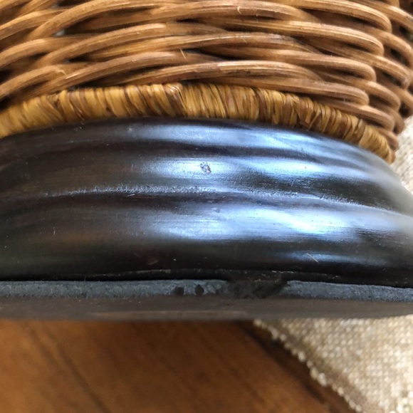 Threshold  wicker accent lamp. Wooden base and trim. Good condition.Plug in - Picture 6 of 7